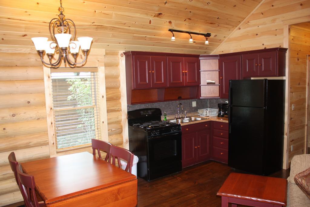Lake Parlin Lodge & Cabins West Forks 客房 照片