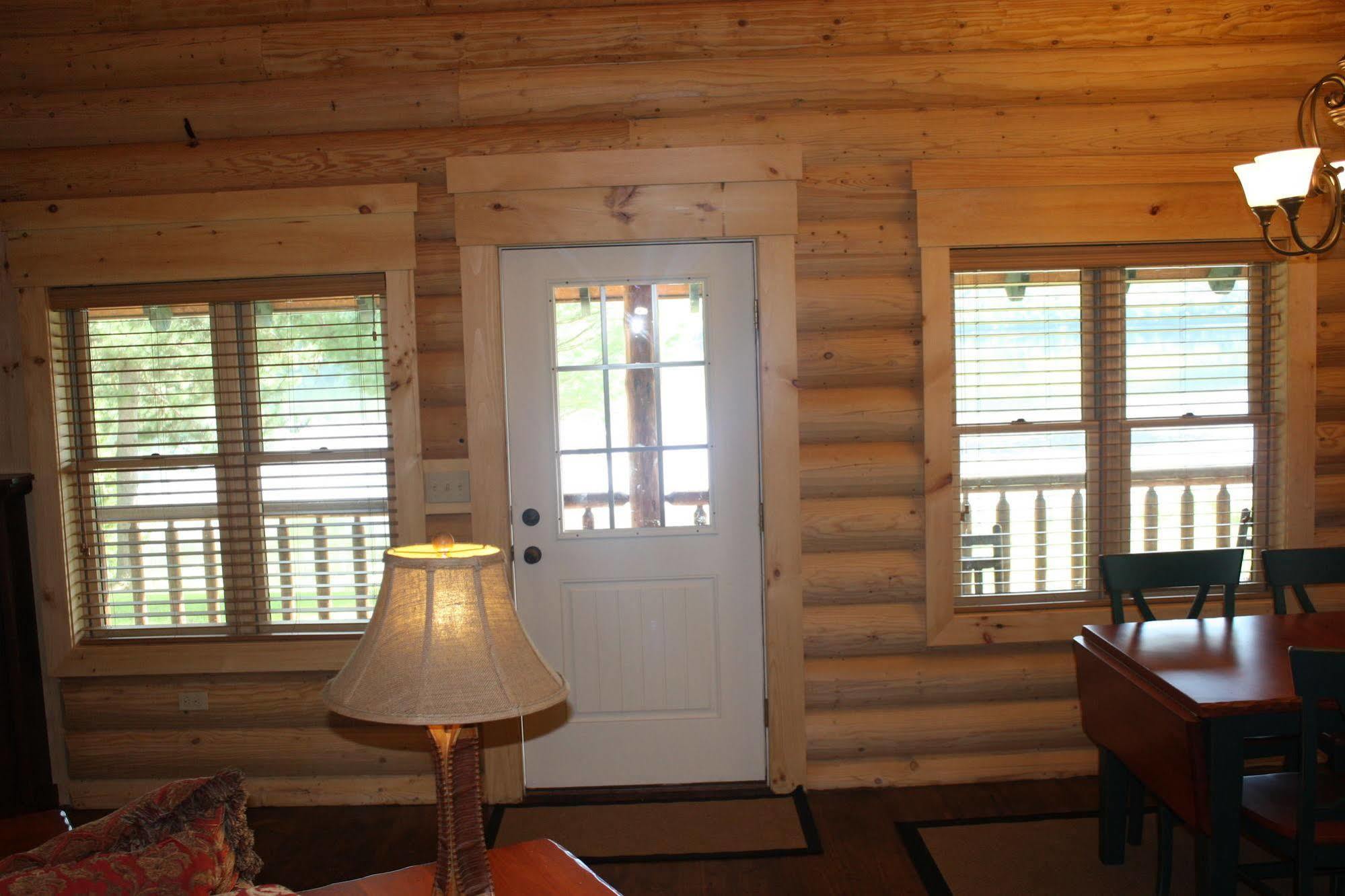 Lake Parlin Lodge & Cabins West Forks 外观 照片