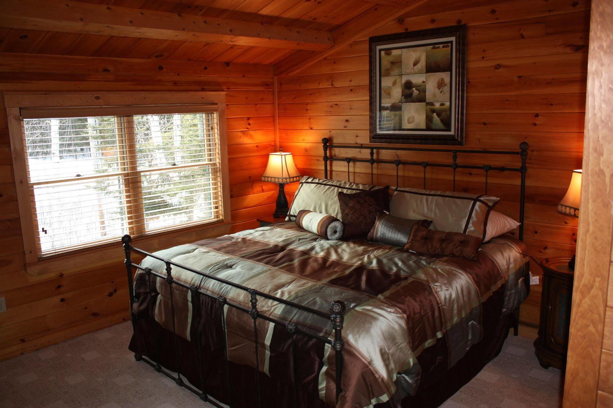 Lake Parlin Lodge & Cabins West Forks 外观 照片